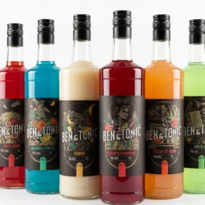 תשעה בקבוקי קוקטייל בגודל ליטר כל אחד