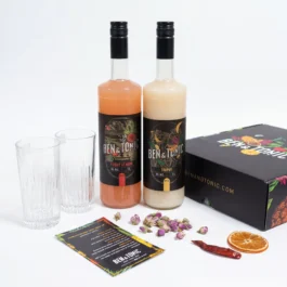 2 קוקטיילים בגודל ליטר וזוג כוסות